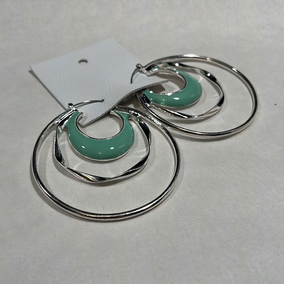 Free People Silvertone Hoops with Mint Accent NWT - Picture 1 of 11